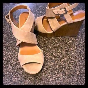 Indigo rd. Wedge sandals